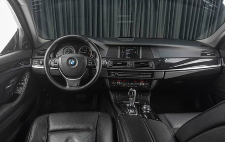BMW 5 серия, 2011 год, 1 789 000 рублей, 10 фотография