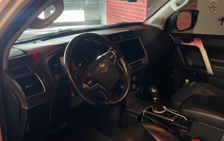 Toyota Land Cruiser Prado 150 рестайлинг 2, 2019 год, 6 050 000 рублей, 5 фотография