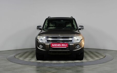 Mitsubishi Pajero IV, 2013 год, 2 157 000 рублей, 2 фотография