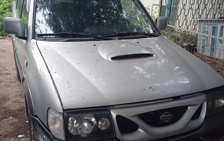 Nissan Terrano II рестайлинг, 2003 год, 400 000 рублей, 2 фотография