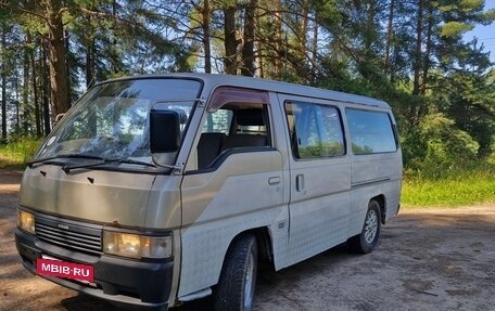 Nissan Caravan III, 1999 год, 185 000 рублей, 4 фотография