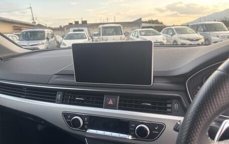 Audi A4, 2018 год, 1 850 000 рублей, 8 фотография