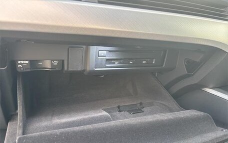 Audi A4, 2018 год, 1 850 000 рублей, 13 фотография