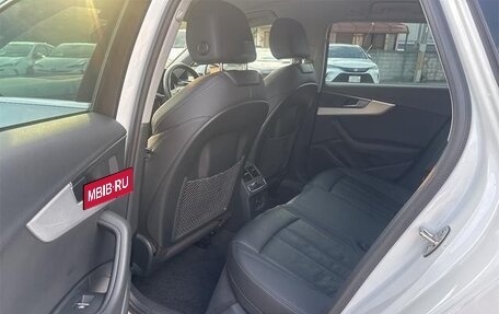 Audi A4, 2018 год, 1 850 000 рублей, 15 фотография