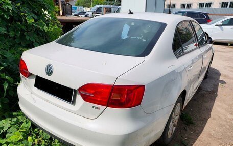 Volkswagen Jetta VI, 2011 год, 446 000 рублей, 6 фотография