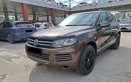 Volkswagen Touareg III, 2013 год, 1 820 000 рублей, 2 фотография