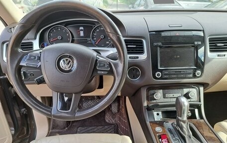 Volkswagen Touareg III, 2013 год, 1 820 000 рублей, 10 фотография
