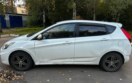 Hyundai Solaris II рестайлинг, 2011 год, 420 000 рублей, 7 фотография