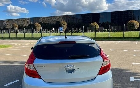 Hyundai Solaris II рестайлинг, 2011 год, 780 000 рублей, 5 фотография