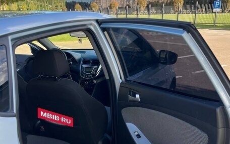 Hyundai Solaris II рестайлинг, 2011 год, 780 000 рублей, 14 фотография