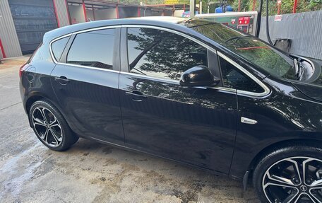 Opel Astra J, 2010 год, 540 000 рублей, 11 фотография