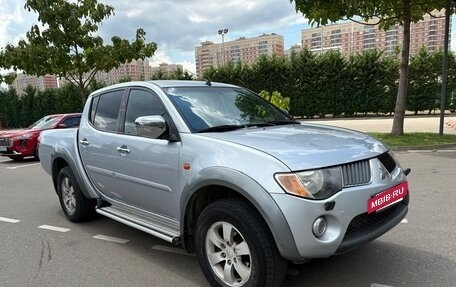 Mitsubishi L200 IV рестайлинг, 2008 год, 1 330 000 рублей, 2 фотография