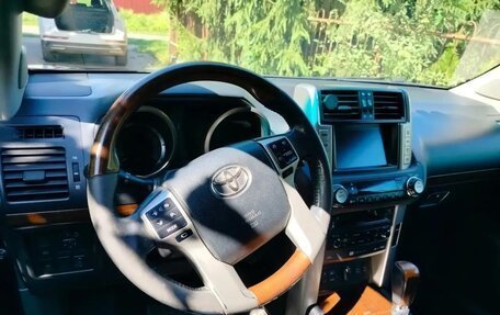 Toyota Land Cruiser Prado 150 рестайлинг 2, 2010 год, 2 950 000 рублей, 4 фотография