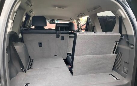 Toyota Land Cruiser Prado 150 рестайлинг 2, 2010 год, 2 950 000 рублей, 10 фотография