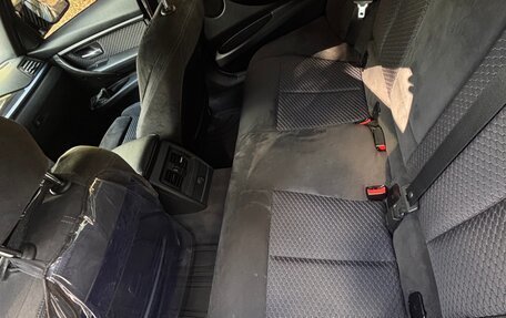 BMW 3 серия, 2011 год, 2 650 000 рублей, 13 фотография