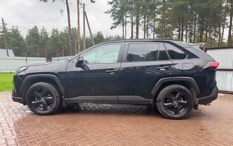 Toyota RAV4, 2021 год, 2 650 000 рублей, 5 фотография