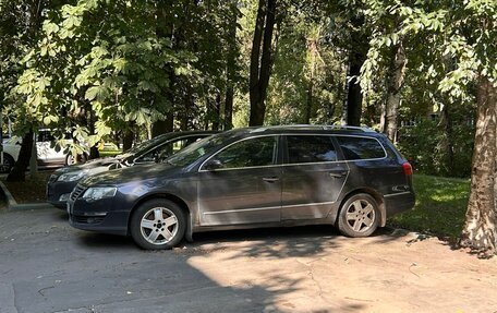 Volkswagen Passat B6, 2005 год, 400 000 рублей, 2 фотография