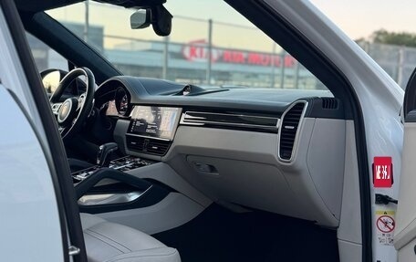 Porsche Cayenne III, 2020 год, 9 539 999 рублей, 12 фотография