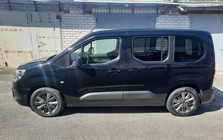 Opel Combo E, 2020 год, 2 400 000 рублей, 4 фотография