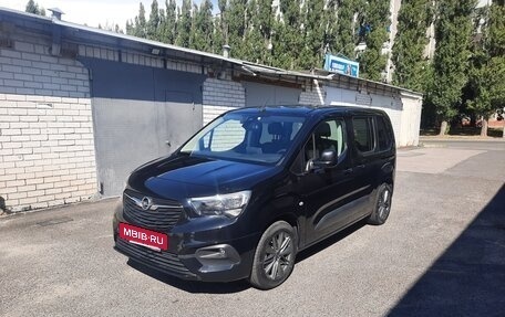 Opel Combo E, 2020 год, 2 400 000 рублей, 13 фотография