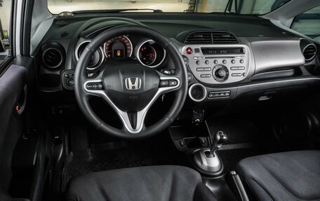 Honda Jazz II рестайлинг, 2009 год, 749 000 рублей, 4 фотография