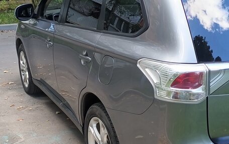 Mitsubishi Outlander III рестайлинг 3, 2012 год, 1 230 000 рублей, 9 фотография