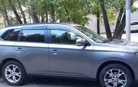 Mitsubishi Outlander III рестайлинг 3, 2012 год, 1 230 000 рублей, 6 фотография