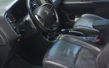 Mitsubishi Outlander III рестайлинг 3, 2012 год, 1 230 000 рублей, 18 фотография
