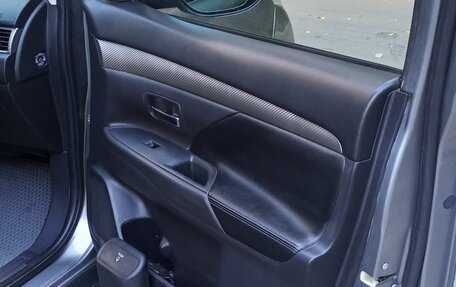 Mitsubishi Outlander III рестайлинг 3, 2012 год, 1 230 000 рублей, 20 фотография