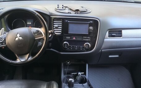 Mitsubishi Outlander III рестайлинг 3, 2012 год, 1 230 000 рублей, 21 фотография