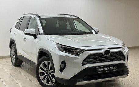 Toyota RAV4, 2020 год, 3 755 000 рублей, 3 фотография
