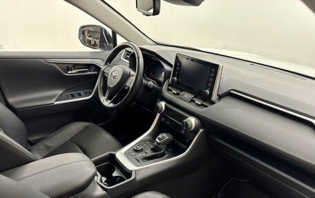 Toyota RAV4, 2020 год, 3 755 000 рублей, 12 фотография