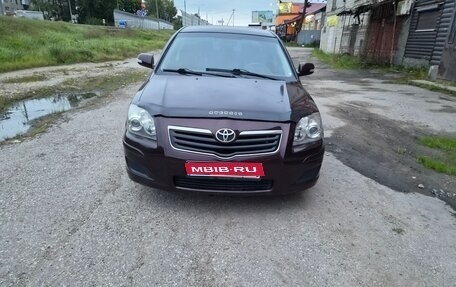 Toyota Avensis III рестайлинг, 2007 год, 545 000 рублей, 1 фотография