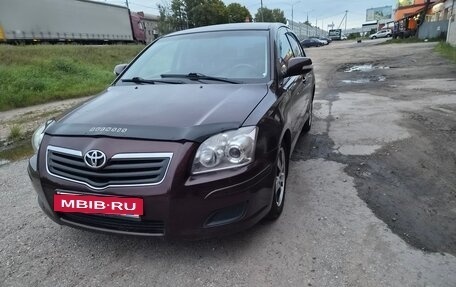 Toyota Avensis III рестайлинг, 2007 год, 545 000 рублей, 3 фотография