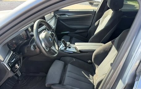 BMW 5 серия, 2021 год, 4 500 000 рублей, 2 фотография