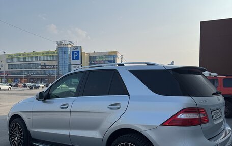 Mercedes-Benz M-Класс, 2012 год, 2 100 000 рублей, 4 фотография