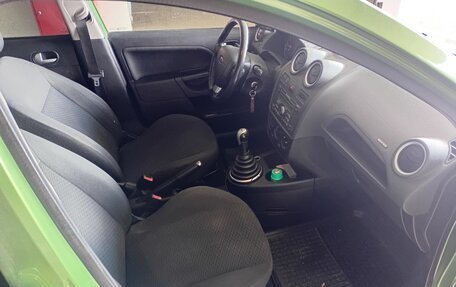 Ford Fiesta, 2006 год, 420 000 рублей, 10 фотография