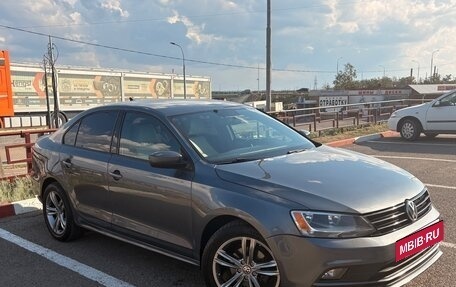 Volkswagen Jetta VI, 2016 год, 1 420 000 рублей, 2 фотография