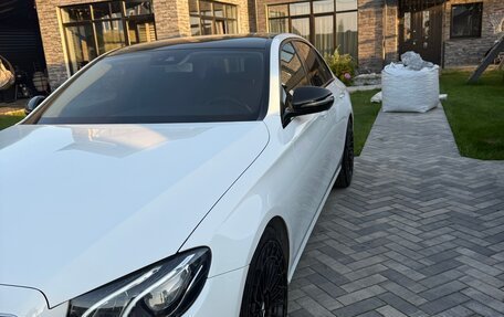 Mercedes-Benz E-Класс, 2016 год, 3 200 000 рублей, 8 фотография