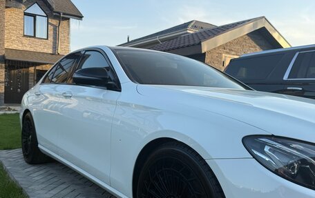 Mercedes-Benz E-Класс, 2016 год, 3 200 000 рублей, 12 фотография