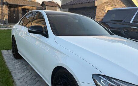 Mercedes-Benz E-Класс, 2016 год, 3 200 000 рублей, 14 фотография