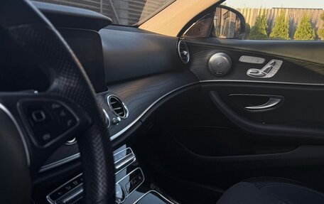Mercedes-Benz E-Класс, 2016 год, 3 200 000 рублей, 17 фотография