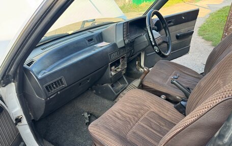 Subaru Leone III, 1985 год, 190 000 рублей, 12 фотография