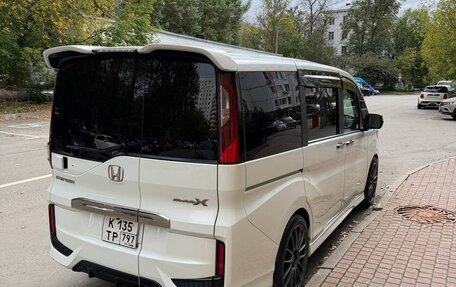 Honda Stepwgn IV, 2018 год, 2 650 000 рублей, 7 фотография