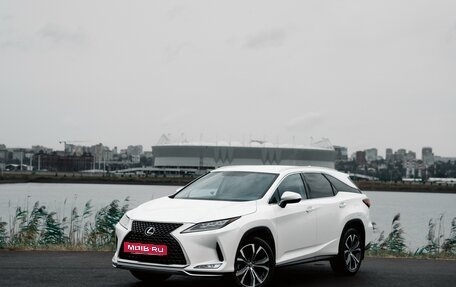 Lexus RX IV рестайлинг, 2021 год, 5 600 000 рублей, 2 фотография