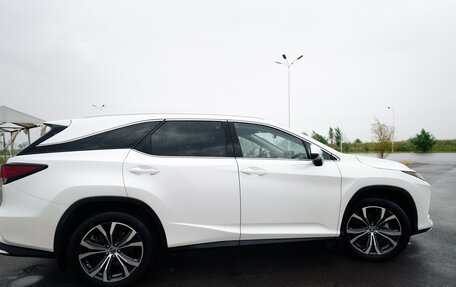 Lexus RX IV рестайлинг, 2021 год, 5 600 000 рублей, 10 фотография