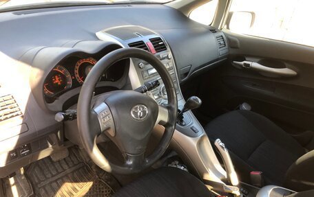 Toyota Auris II, 2008 год, 530 000 рублей, 2 фотография