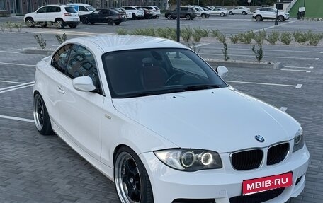 BMW 1 серия, 2010 год, 1 450 000 рублей, 1 фотография