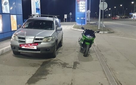 Mitsubishi Outlander III рестайлинг 3, 2004 год, 630 000 рублей, 10 фотография