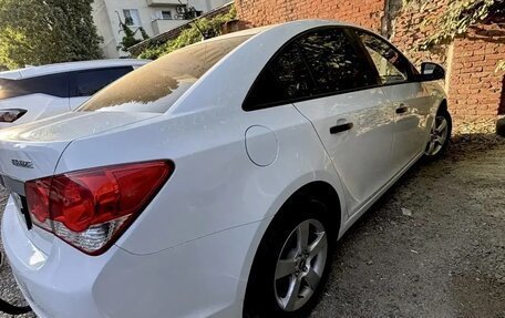Chevrolet Cruze II, 2013 год, 800 000 рублей, 2 фотография
